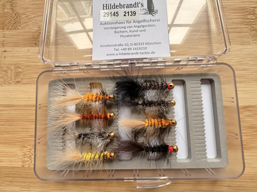 Jigsortiment, 8 Stück, Tungstenkugel, Wooly Bugger Style, Grösse 2, Gewicht 2g, in Fliegenformbox, extrem fängig