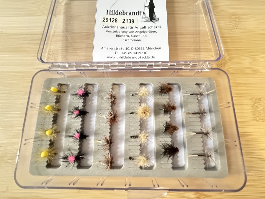 Trockenfliegensortiment, 24 Stück, Tiemco Haken, widerhakenlos, Grösse 12 bis 14, Quill Gordon, Rehhaar, Klinkhammer, CDC, in Fliegenfoambox