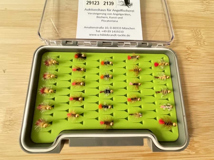 Minijigsortiment, 25 Stück, Grösse 14 bis 18, mit Widerhaken, in Fliegenfoambox, sehr fängig