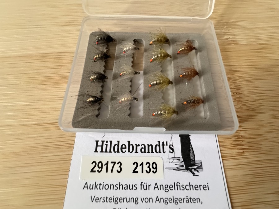 Nymphensortiment, 14 Stück in Minifliegenbox, gerillter Tungstenkörper, CDC Feder mit UV Dubbing, Kamasanhaken, Grösse 12 und 16, Widerhaken, extrem fängig