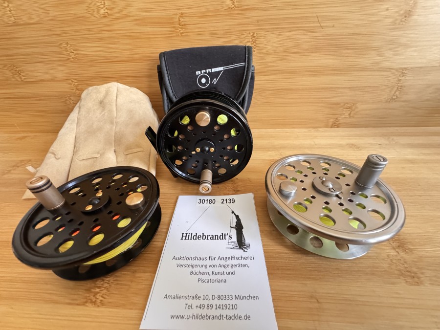Fliegenrolle, Byron, #7/8, Linkshand, Gewicht 110g, 2 Reservespulen, jeweils mit Backing, Rollenbeutel, Gebrauchsspuren