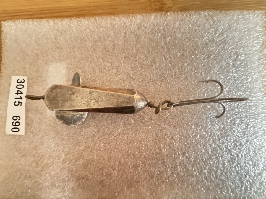 Vintage Kunstköder, gemarkt mit Storch, versilbert, 70mm lang, Gewicht 50g, extrem selten