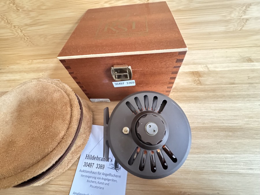 Fliegenrolle, RST, Highlight, 2700-03, 0015, Linkshand, #7, Gewicht 166g mit Backing, Wildleder Rollentasche, schöner Holzkasten, Gebrauchsspuren