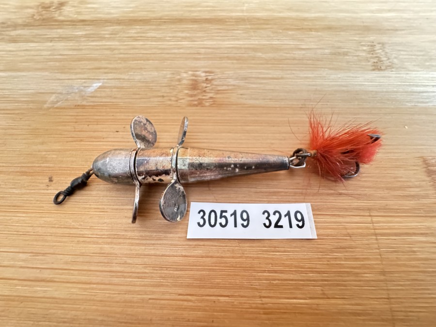 ABU Dubbel-Spinnare mit Gebrauchsspuren. Seltener alter ABU-Köder aus dem Jahr 1948
