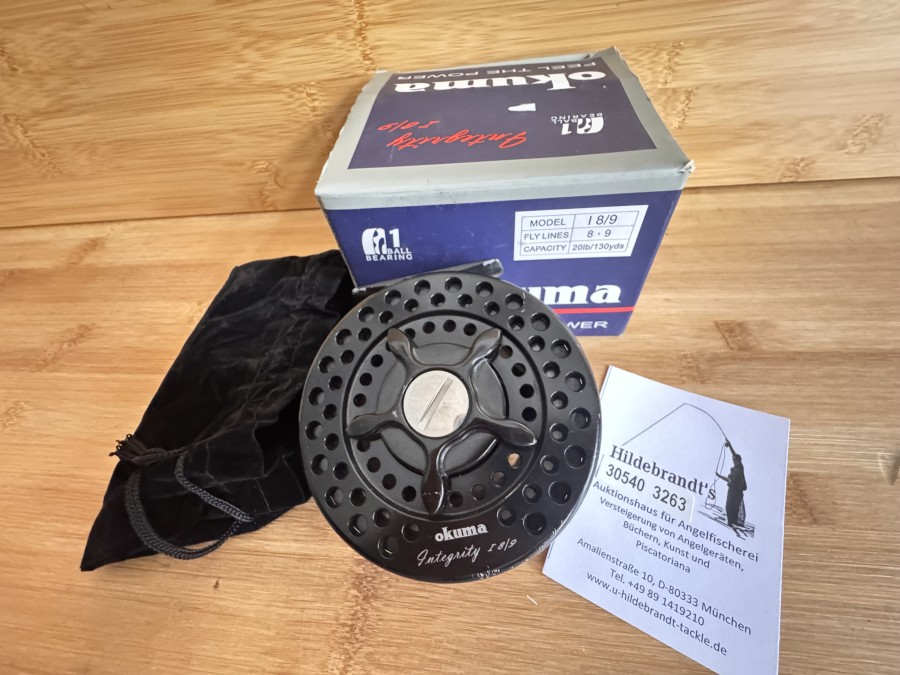 Fliegenrolle, Okuma, Integrity I 8/9, Linkshand, gutes Bremssystem, mit Backing und Sinkschnur, Rollenbeutel, im Karton, Gebrauchsspuren