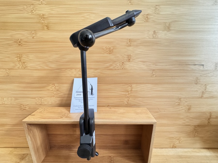 Fliegenbindestock, Regal Engineering, US Patents 4322065 4375284, Made in USA, sehr frühe Ausführung, Kopf fest, Tischklemme, leichte Gebrauchsspuren