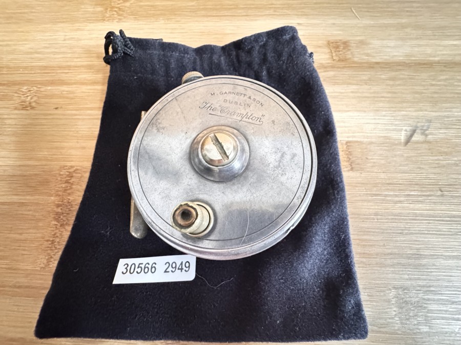 Vintage Fliegenrolle, M. Garnett & Son, Dublin, The Crampton, Rechtshand, #5, Achatring, Gewicht mit Seidenschnur 192g, Rollenbeutel, Gebrauchsspuren