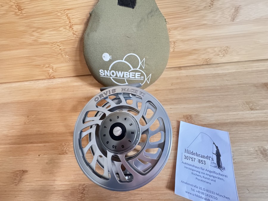 Lachsfliegenrolle, Orvis, Mach VI, Made in England, #10/12, Linkshand, Rollendurchmesser 115mm, Rollenbreite 42mm, Gewicht 238 Gramm, leichte Gebrauchsspuren, Snowbee Rollentasche