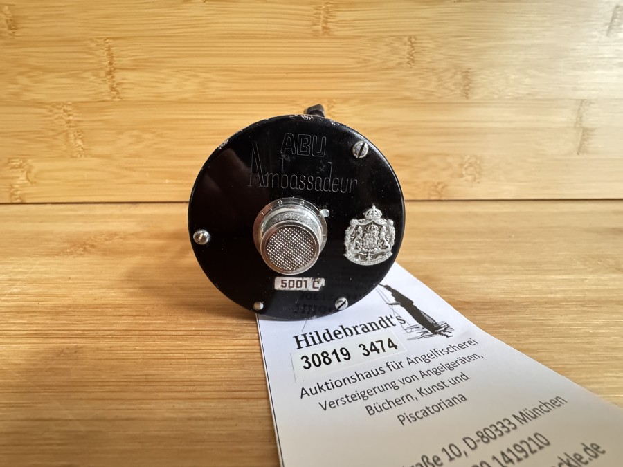 Multirolle, ABU-Ambassadeur 5001 C – normale Gebrauchsspuren – die Besonderheit der Rolle ist, dass es sich um ein ehemaliges Kursgerät handelt und so nicht mehr zu bekommen ist