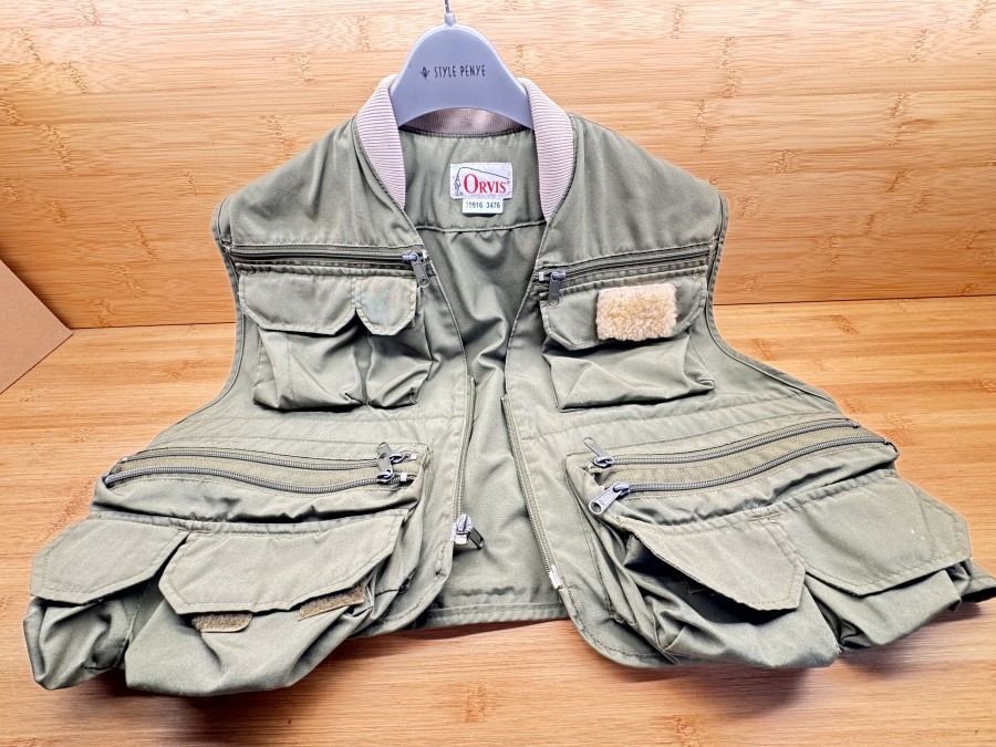 Watjacke, Orvis, grün, Grösse M, 7 aufgenähte Taschen, 6 Reißverschlusstaschen, 1 Rückentasche, guter Zustand