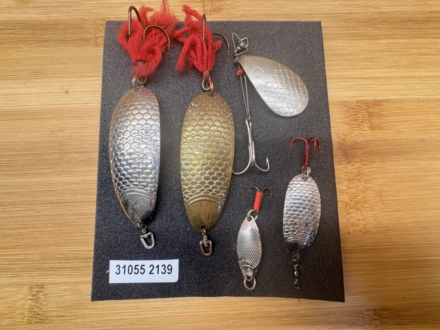 5 Kunstköder, 2 x Kingfisher (Eisvogel) gemarkt, 22g, 3 x ungemarkt, ungefischt