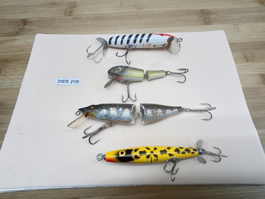 4 Wobbler, Shakespeare, Crazy King Sinker, 110mm, 19g, Shakespeare, Slim Jim, 110mm,  10g, Wobbler, 2tlg., 90mm, 12g, Wobbler, 2tlg., 120mm, 21g, gefischt