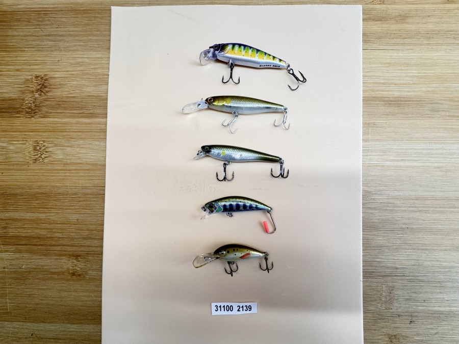 5 Wobbler, ILLEX, Quarry 60FS, 7cm, 7g, hell/oliv/dunkel, 7,5cm 5g, Storm, WildEye 06M, 7cm, 4g, Illex, Spearhed, Ryuki 50S, 5,5cm, 5g, Ugly Duckling, 5,5cm, 3g, ungefischt