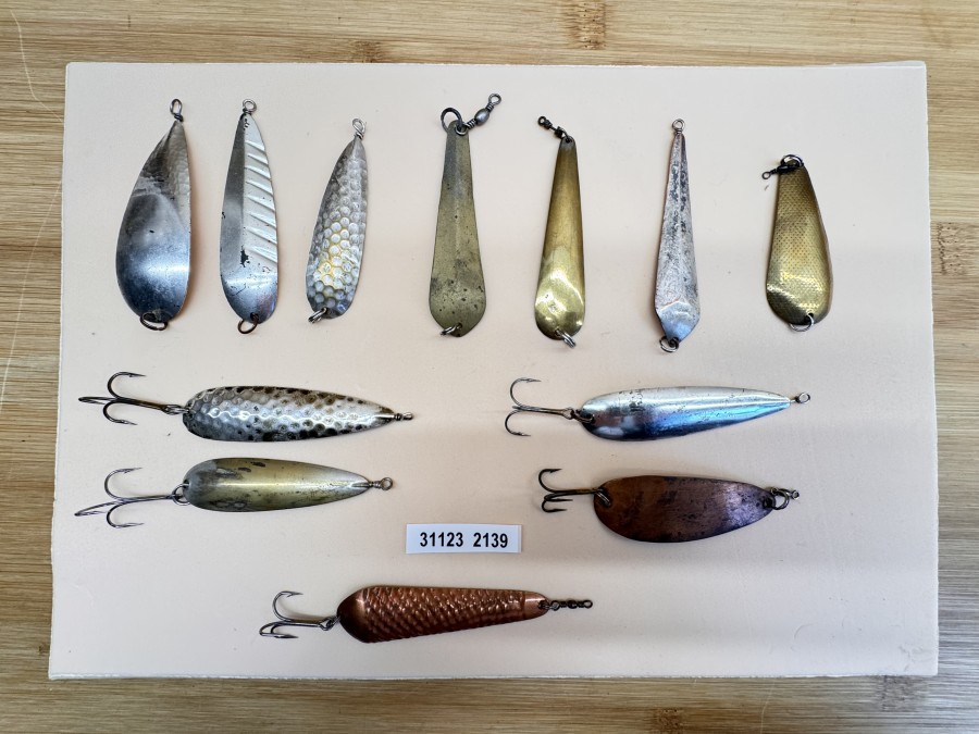 Kunstköder, Swiss Made, 5 Schleppköder mit Drilling, 7 - 9cm, 3 - 5g, 7 x ohne Drilling, 6 - 8cm, 2 - 5 g, Gebrauchsspuren
