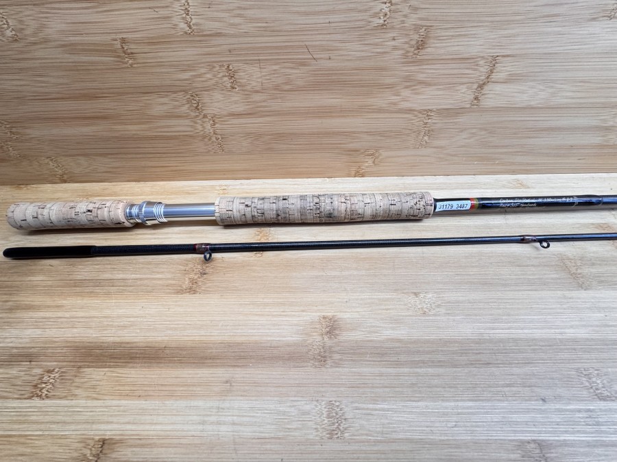 Lachsfliegenrute, Carbon Fly Radial Rod, #565, Handmade by J. Keppler, 2tlg., 11" - 3,30m, Line No. 8-9, Gewicht 196g, Futteral, Gebrauchsspuren, Transportlänge 1720mm