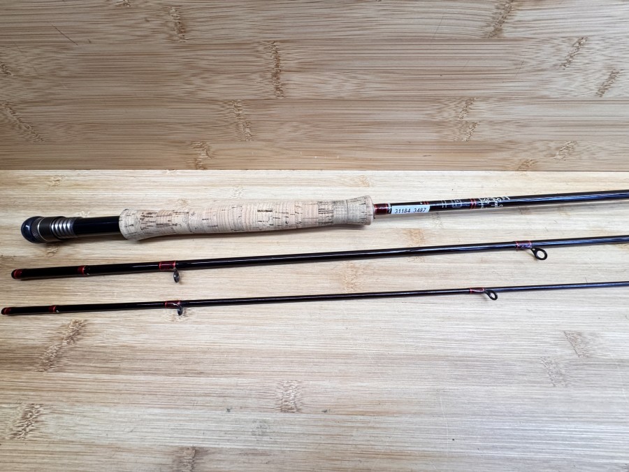 Fliegenrute, The House of Hardy, Made in England, Pat. No. 1.429.309, Hardy Graphite Stillwater, 3tlg., 335cm, #5-6. Gewicht 127g, Futteral, Gebrauchsspuren, Transportlänge 1180mm