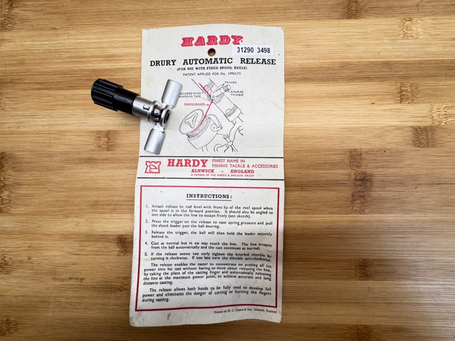Drury Automatic Release, Hardy, Alnwick, England, Patent Applied for No. 19934/73, for use with fixed Spool Reels, neu