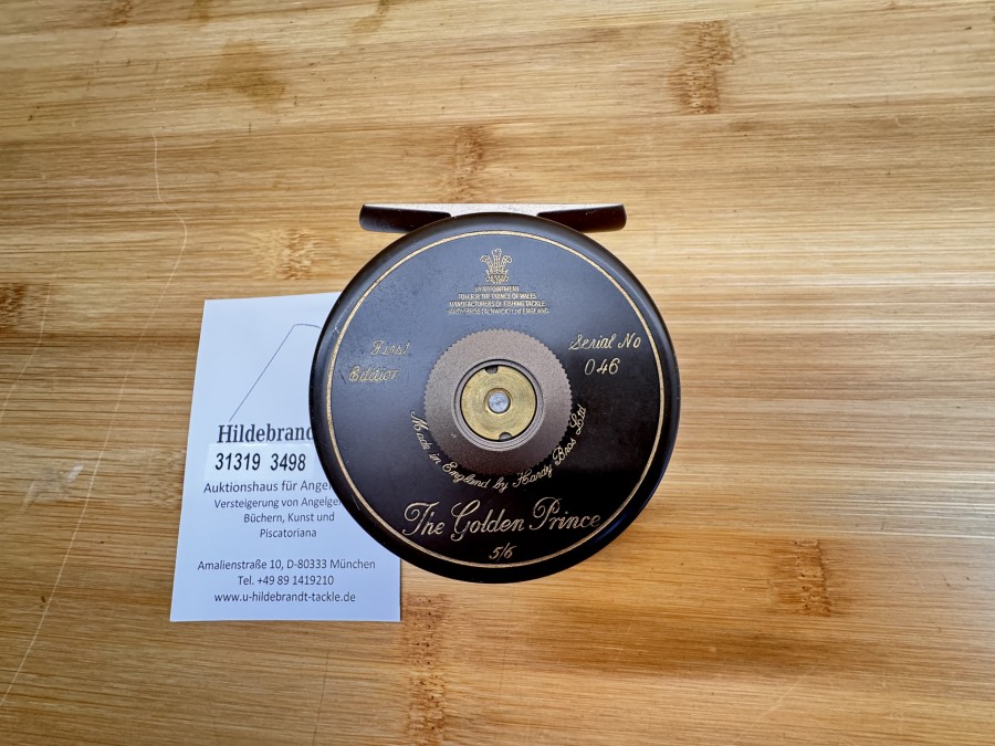 Fliegenrolle, Made in England by Hardy Bros Ltd, The Golden Prince, 5/6, First Edition, Serial No 046, Links- oder Rechtshand, Rollendurchmesser 70, Rollenbreite 35mm, Gewicht mit Fliegenschnur 135g, ohne Rollentasche, Gebrauchsspuren