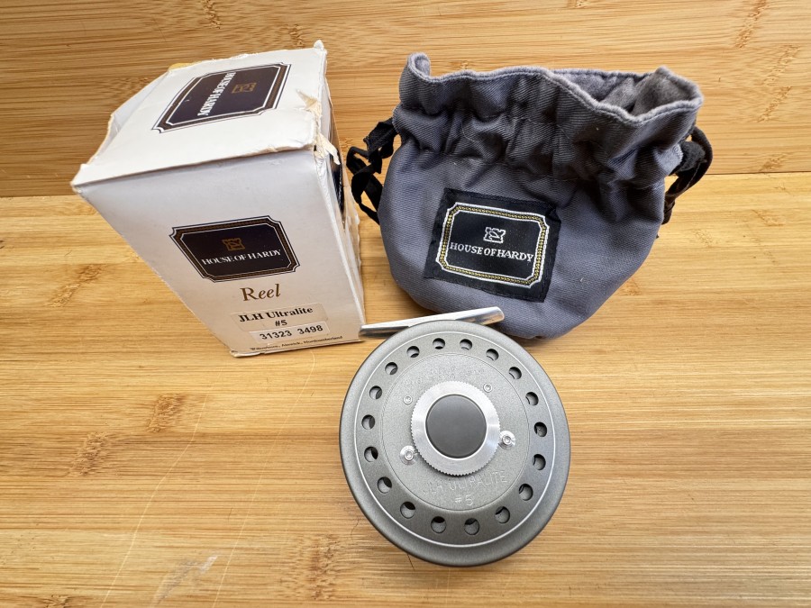 Fliegenrolle, Made by House of Hardy England, JLH Ultralite Disc #5, Links- oder Rechtshand, , Rollendurchmesser 75mm, Rollenbreite 25mm, Gewicht 97g, Rollenbeutel, neu im Karton
