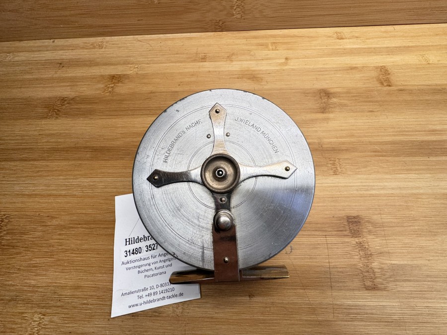 Huchen- oder Laufrolle, Hildebrand's Nachfolger,  J. Wieland München, Imperial, Alu, ausschaltbare Knarre, Rollendurchmesser 115mm, Rollenbreite 45mm, Gewicht 404g, Gebrauchsspuren, technisch sehr gut