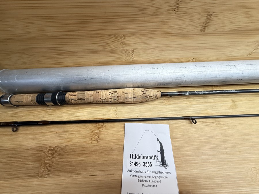 Fliegenrute, RST Superior, handgefertigt, 1570, ungleich geteilt, 2tlg., 2,10m, #5, Gewicht 65g, ohne Futteral, Alu Transportrohr, Gebrauchsspuren, Transportlänge 1190mm