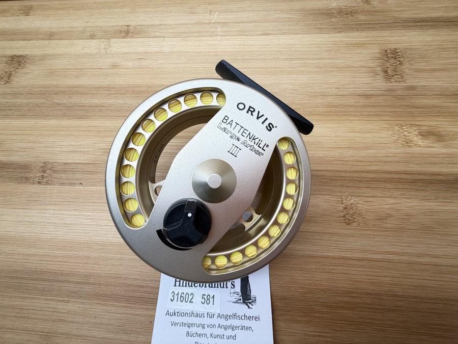 Fliegenrolle, Orvis, Battenkill, Large Arbor II, Links- oder Rechtshand, Rollendurchmesser 90mm, Rollenbreite 32mm, Gewicht mit Trockenfliegenschnur 175g, minimale Gebrauchsspuren