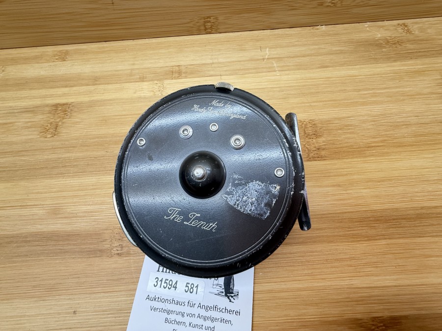 Fliegenrolle, Made by Hardy Bros Ltd. England, The Zenith, Links- oder Rechtshand umstellbar, Rollendurchmesser 85mm, Rollenbreite 40mm, Gewicht mit Naßfliegenschnur 262g, Gebrauchsspuren