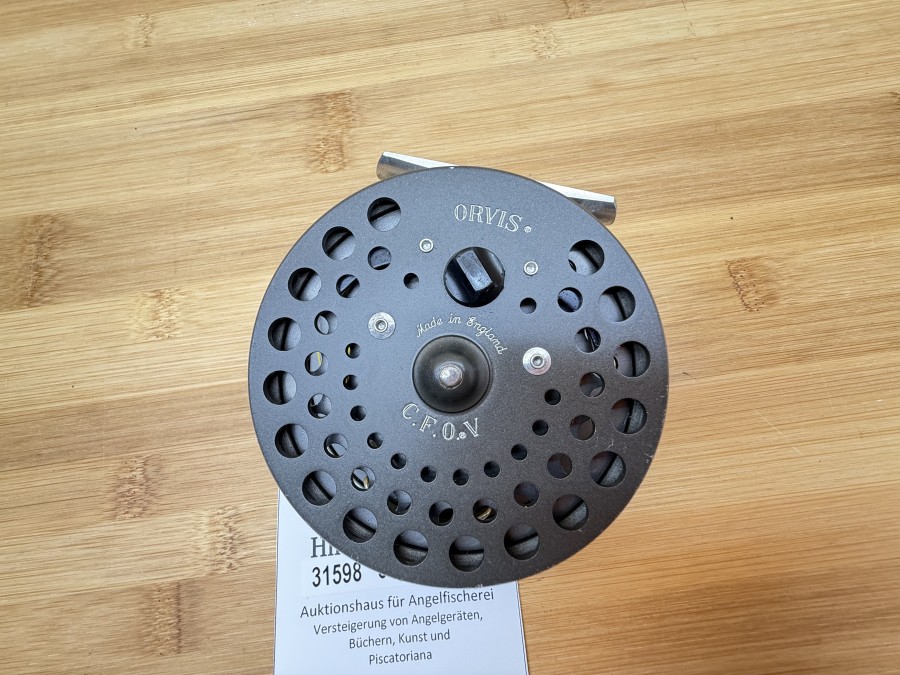 Fliegenrolle Orvis, C.F.O.V, Made in England, Links- oder Rechtshand umstellbar, Rollendurchmesser 85mm, Rollenbreite 35mm, Gewicht mit Backing 141g, Gebrauchsspuren