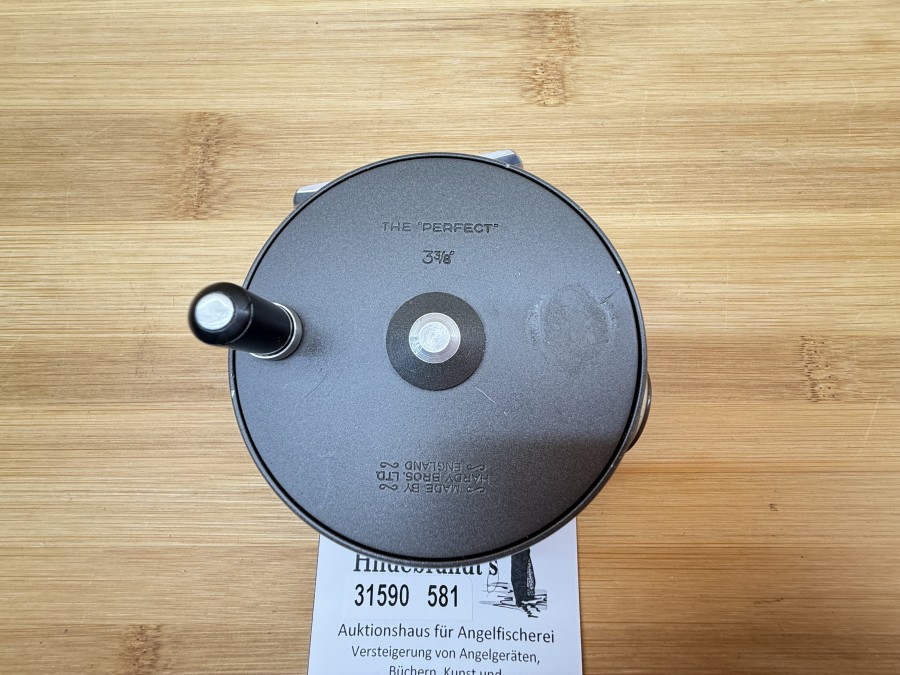 Fliegenrolle, Made by Hardy Bros Ltd. England, The Perfect 3 3/8", Rechtshand, Rollendurchmesser 85mm, Rollenbreite 32mm, Gewicht mit Naßfliegenschnur 237g, Gebrauchsspuren