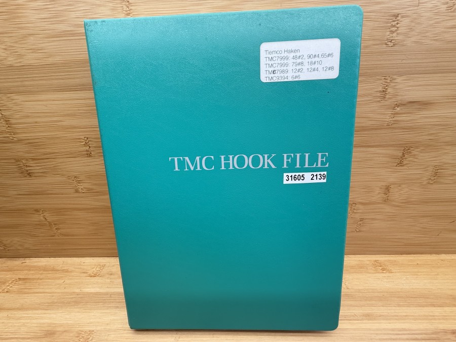 Fliegenhaken Vorratsbox, TMC Hook File, mit Tiemco Haken TMC 7999, 48#2, 90#4, 65#6, 70#8, 18#10, TMC7989, 12#2, 12#4, 12#8, TMC 9393, 6#6