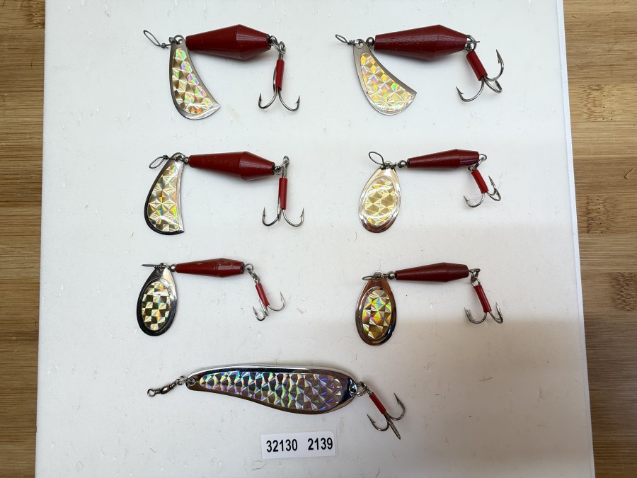 7 Kunstköder, Intrepid, Flectolite Lure, 21g, 110mm und 6 Spinner, neu