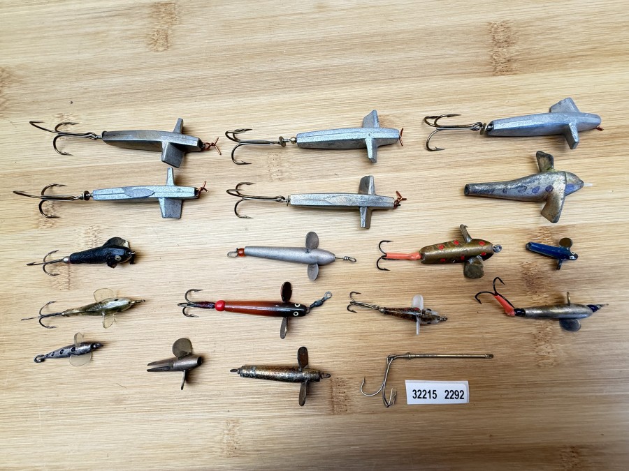 Kunstköder, 17 Devons, Alu, Messing, Kupfer, Kunststoff, Swiss Made, 40 bis 110mm, gefischt