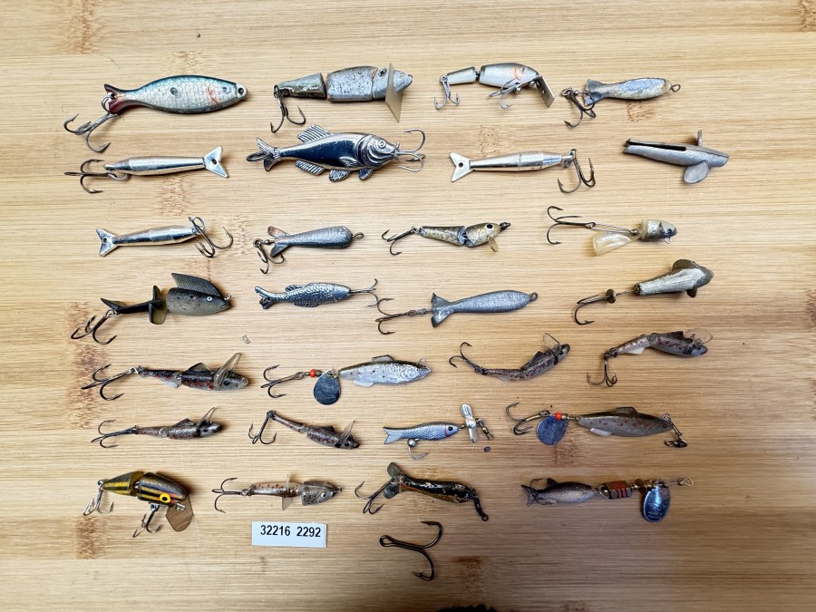 Kunstköder, 28 Gummiwobbler, Devons, Wobbler, Wunderfischli, verschiedene Hersteller, gefischt