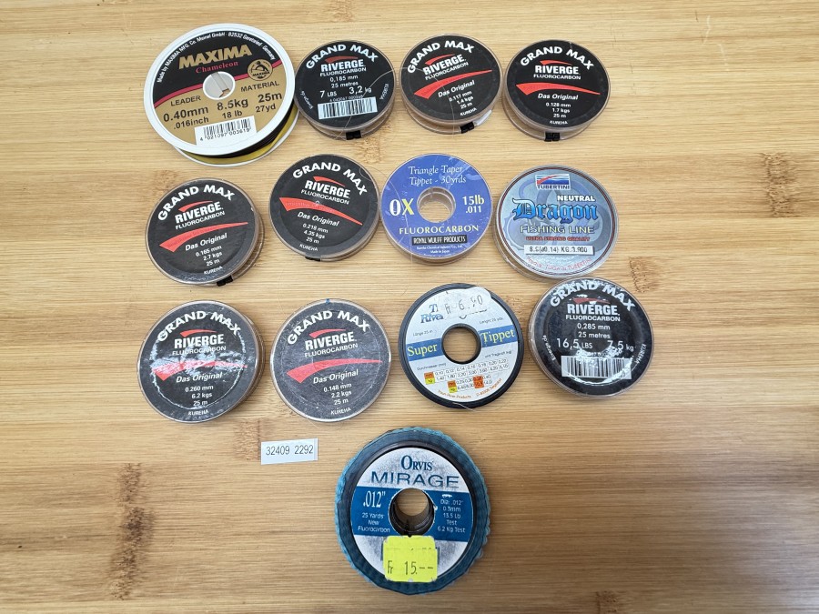Vorfachmaterial, 1x Maxima Chameleon, 0,40mm, 1x Dragon, 0,14mm, 1x Triangle Taper Tippet, 0X 15lb, 1x Super Tippet, 0,35mm, 1x Orvis Mirage, 0,12mm, 8x Grand Max Riverge, verschiedene Stärken, angebrochene Spulen