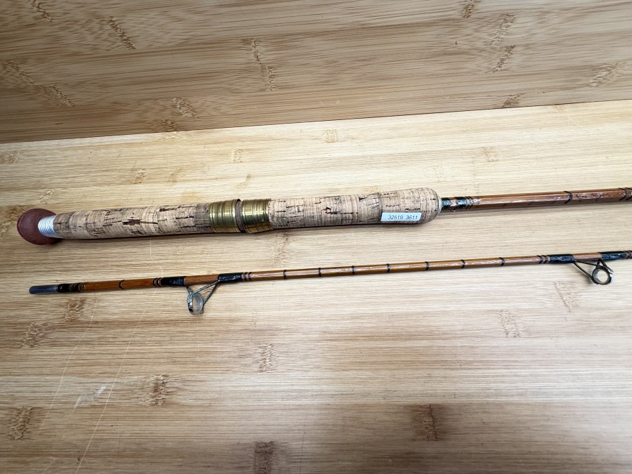Gespliesste Spinnrute, Pezon et Michel, Luxor Luxe, Made in France, 2tlg., 2,20m, WG 10-25g, Futteral, Gebrauchsspuren, Transportlänge 1100mm