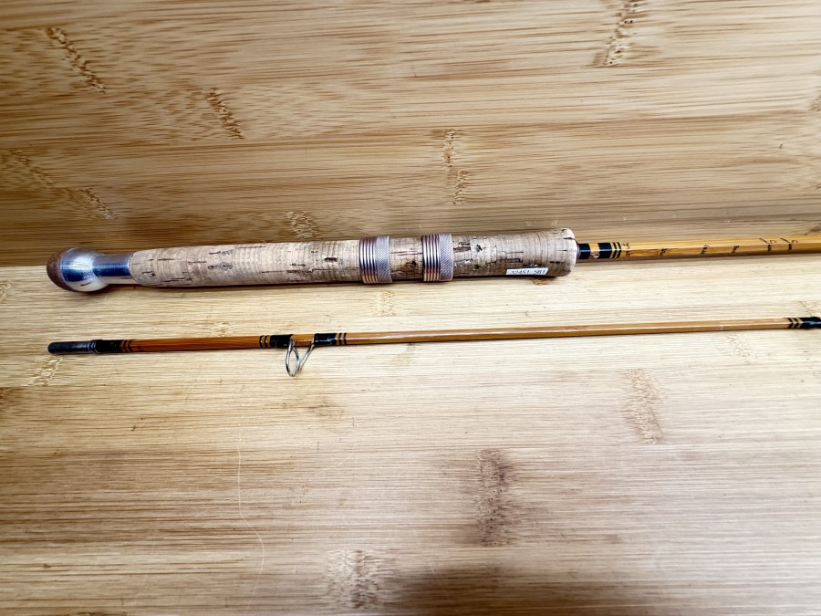 Gespliesste Spinnrute, Pezon et Michel, Luxor Luxe, 752944, 2tlg., 220cm, Gewicht 172g, WG 10-25g, Futteral, Gebrauchsspuren, Transportlänge 1130mm