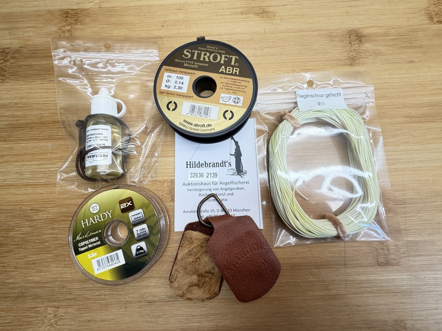 Fliegenfischer Kleinteile, Fliegenschnur gefischt, WF 5 F, Amadou Original, Petitjean CDC Oil, Stroft ABR, 0,14mm, Tippet Hardy, 0,20mm, angebrochene Spulen