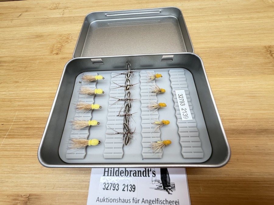 Trockenfliegen Sortiment, 15 Stück, Grösse 12 bis 16, in Alubox, 115x85x22mm, sehr gute Qualität