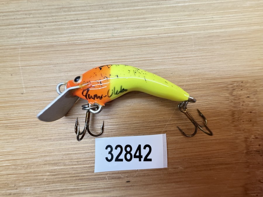 Wobbler, Turus Ukko, Handmade in Finland, gemarkt, orange/gelb, 3cm, 2,40g, ungefischt