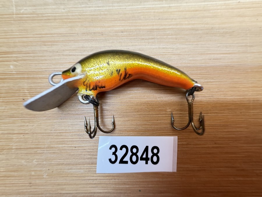 Wobbler, Turus Ukko, Handmade in Finland, gemarkt, orange/gelb/schwarz, 3cm, 2,40g, ungefischt
