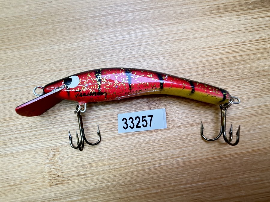 Wobbler, Turus Ukko, Handmade in Finland, gemarkt, gelb/rot/schwarz, mit Glitzer, 9cm, 11,00g, ungefischt