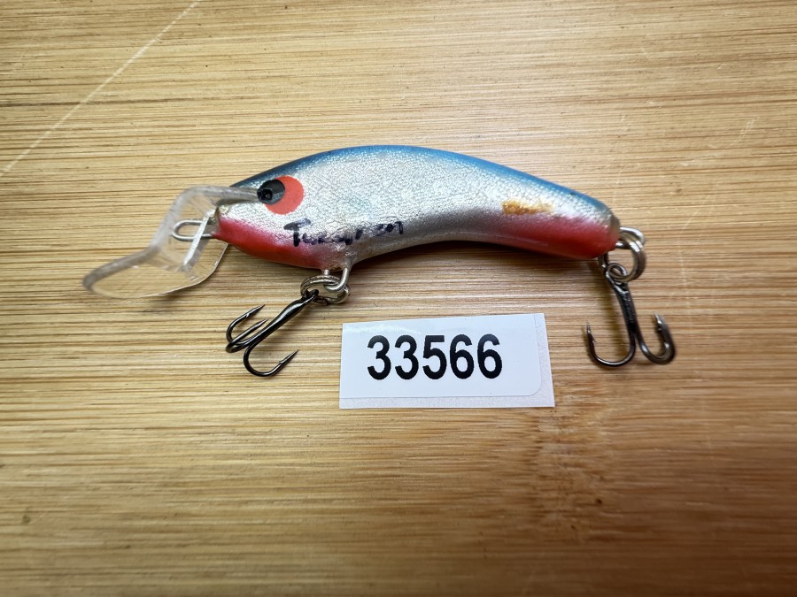 Wobbler, Turus Ukko, Turunen gemarkt, rot/silber/blau/schwarz, 5cm, 4g, ungefischt
