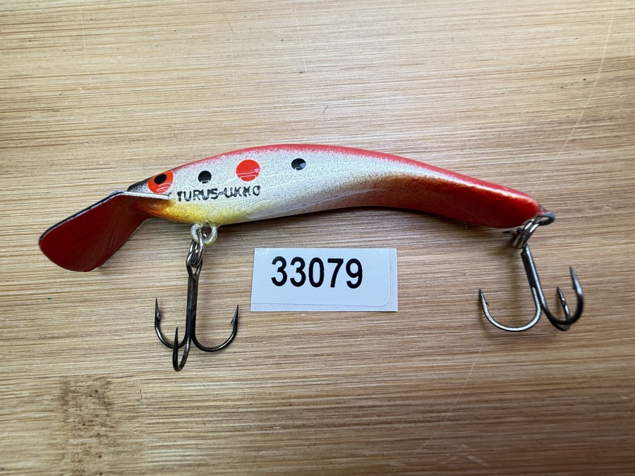 Wobbler, Turus Ukko, Handmade in Finland, gemarkt, rot/weiss/rot, rote und schwarze Punkte, 7cm, 5,00g, ungefischt