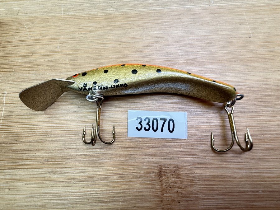 Wobbler, Turus Ukko, Handmade in Finland, gemarkt, gold/rot, schwarze Punkte, 7cm, 5,00g, ungefischt