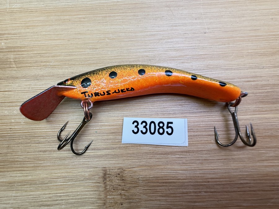 Wobbler, Turus Ukko, Handmade in Finland, gemarkt, orange/gelb/dunkel, schwarze Punkte, 7cm, 5,00g, ungefischt