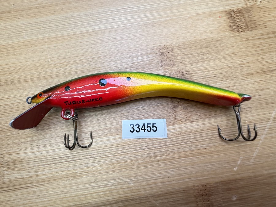 Wobbler, Turus Ukko, Handmade in Finland, gemarkt, rot/gelb/grün/schwarz, mit schwarzen Punkten, 12cm, 15,00g, ungefischt
