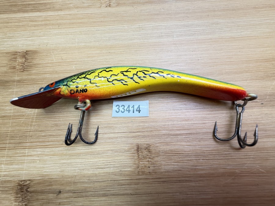 Wobbler, Turus Ukko, Handmade in Finland, gemarkt, rot/gelb/blau/schwarz, 12cm, 15,00g, ungefischt