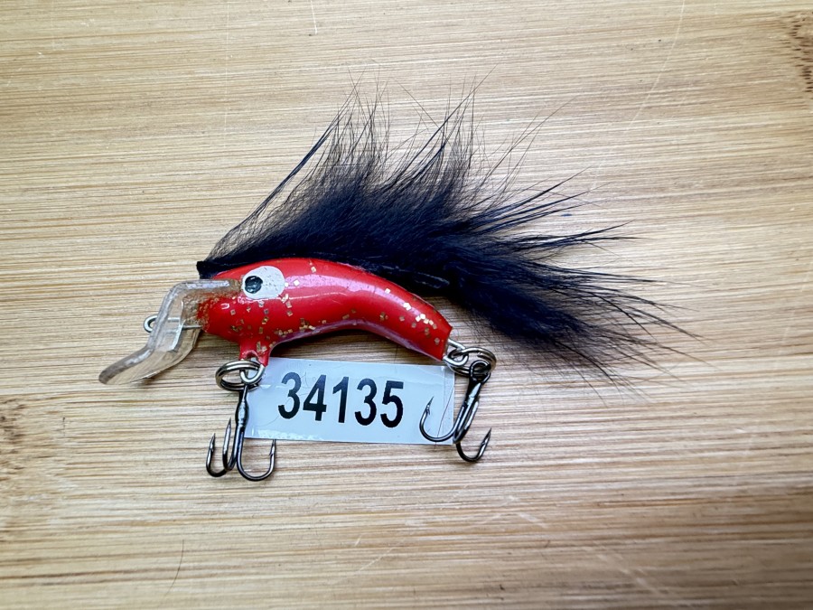 Wobbler, Turunen Finland, 3cm, 4g, rot/Glitzer, schwarzer Fellstreifen, ungefischt