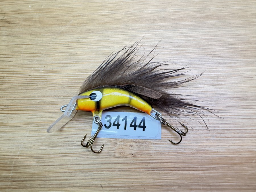 Wobbler, Turunen Finland, 3cm, 4g, orange/gelb/schwarz, brauner Fellstreifen, ungefischt