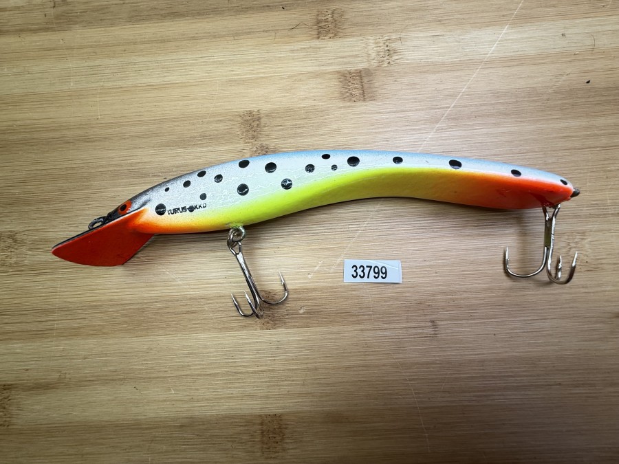 Wobbler, Turus Ukko, Handmade in Finland, Turus Ukko gemarkt, orange/gelb/beige/blau/schwarz, 20cm, 57g, ungefischt